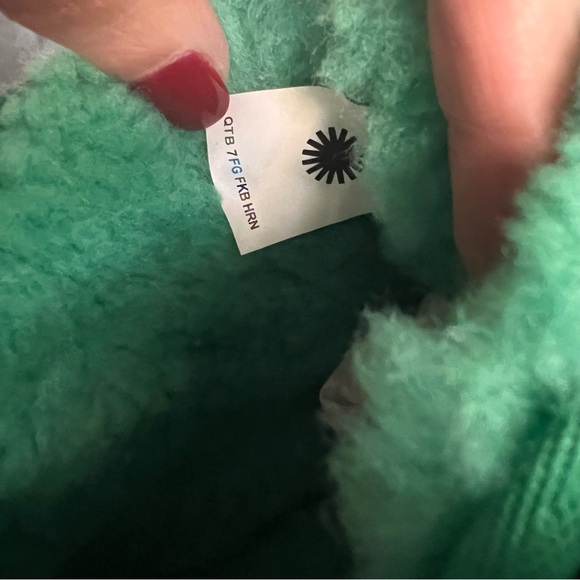 UGG Neumel Heritage Chukka Lace-Up Suede Sherpa UGGPlush Wool Boot Green Teal - Picture 14 of 15